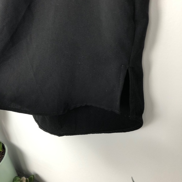 Dynamite Breast Pocket Black Tank Blouse - Picture 4 of 8